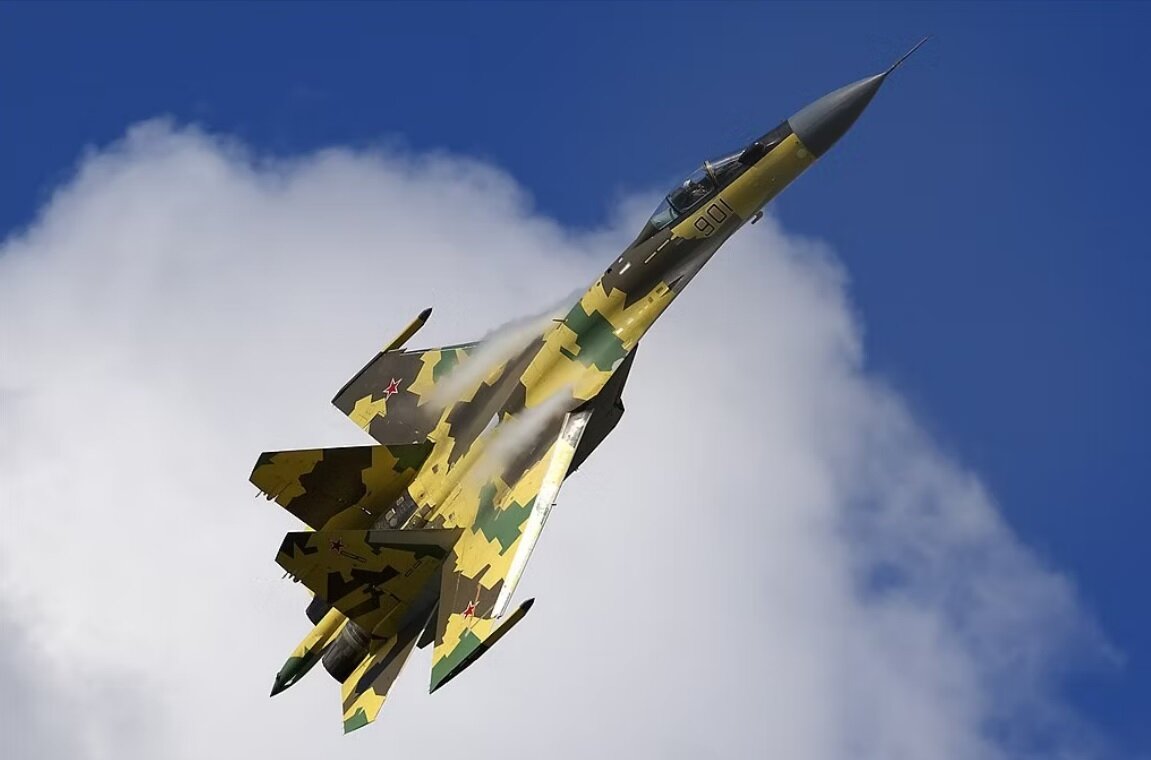 دوئل شکارچیان آسمان: F-15EX آمریکا در مقابل Su-35 روسیه / کدام‌یک در داگ‌فایت پیروز است؟