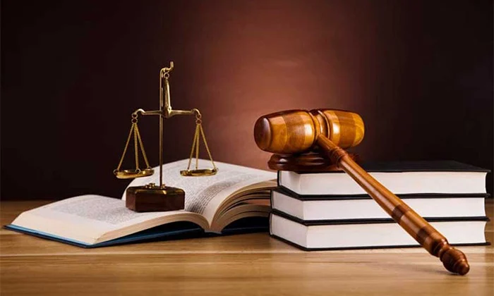 قوانین مهمی که پیش از شروع کسب‌وکار باید بشناسید