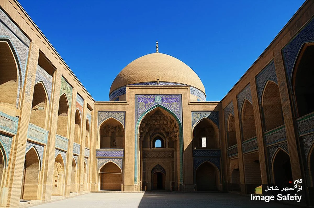 مسجد جامع قزوین، یکی از پنج مسجد بزرگ ایران