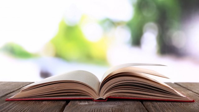 راهنمای انتخاب بهترین پلتفرم برای یافتن کتاب